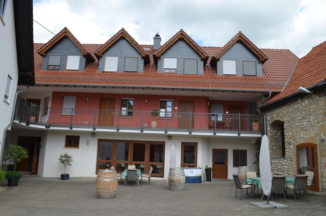 Hofgut Metzler Hotel Gau-Heppenheim Exterior photo